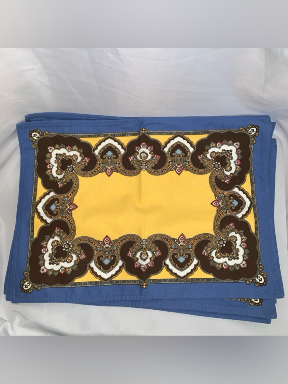 NEW Williams Sonoma Foulard Provençal Brown Yellow Blue Paisley-Edge 4 Placemats